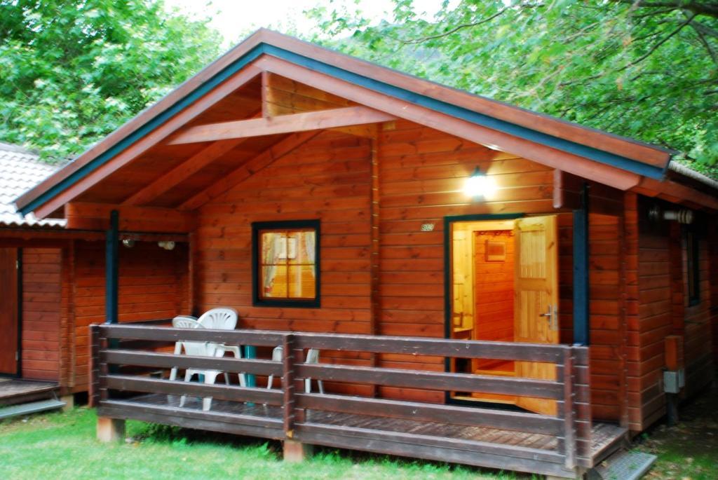 Bungalows Conca De Ter Вилайонга де Тер Стая снимка