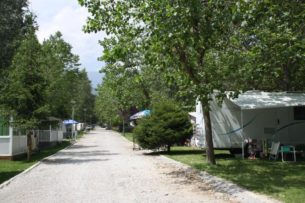 Bungalows Conca De Ter Вилайонга де Тер Екстериор снимка